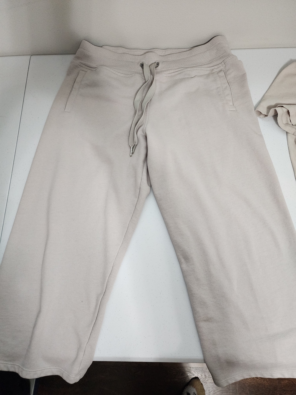 Calvin Klein Women's Light Beige Crop Pants & Shorts, Zippered Hoodie and 2 Tops - Picture 6 of 10